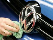 Die VW-Krise drückt bei Occasionen auf die Preise. (Symbolbild). (Bild: KEYSTONE/AP dapd/Joerg Sarbach)