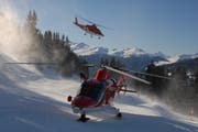 Zwei Rega-Helikopter. (Symbolbild Rega/pd)
