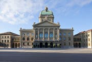 Im Bundeshaus wird man sich mit der Zuger Standesinitiative «zur Wiederherstellung der Souveränität der Kantone in Wahlfragen» zu befassen haben. (Bild: Keystone)