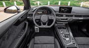 Blick in den Audi S5 mit digitalisiertem Anzeigepanel. (Bild: pd)
