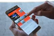 Ab dem zweiten Mal reicht das persönliche Login: Schon ist das Billett auf das Smartphone geladen. Kostet das Billett unter 40 Franken, fällt das Login sogar ganz weg: einfach auf «Billett kaufen» drücken, und schon wird das Billett geladen. Schneller geht nicht mehr.