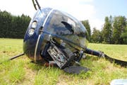 Der Helikopter erlitt einen Totalschaden. (Bild: Luzerner Polizei)