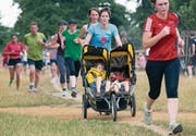 Jedes Wochenende nehmen Tausende Briten die 5 Kilometer im Bushy-Park unter die Füsse. Die Zeit ist dabei zweitrangig. Viel wichtiger bei Parkrun ist das gesellschaftliche Moment. (Bild: Neil Hall/Reuters (London, 2. August 2014))
