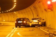 Die Unfallstelle im Mositunnel. (Bild Kantonspolizei Schwyz)