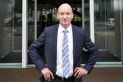 Urs Riedener leitet als CEO seit 2008 die Geschäfte des Luzerner Milchverarbeiters Emmi. (Bild: Manuela Jans / Neue LZ (Archiv))