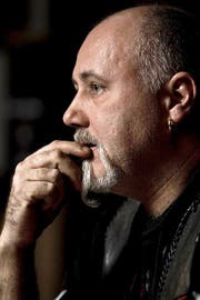 Remo Schnider ist mit Leib und Seele Rocker: «Ich bin auf ewig ein Mohawk, der Motorrad-Club ist das Wichtigste in meinem Leben.» (Bild Manuela Jans)