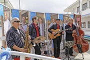 Begrüsste die DVL-Mitglieder musikalisch an Bord des MS «Europa»: das Swiss Made Pocket Orchestra. (Bild: PD)