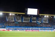 Choreographie der FCL-Fans vor dem Cup-Halbfinal gegen Lugano am 2. März in der Swissporarena. (Bild Dominik Wundelri)
