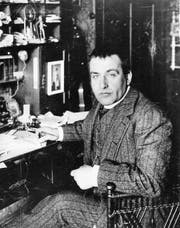 Frank Wedekind (1864-1918), Schriftsteller und Dramatiker an seinem Schreibtisch. (Bild: Getty)
