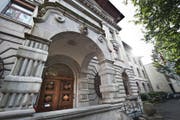 Das Stadthaus in Luzern. (Bild: Boris Bürgisser, 14.10.2014)