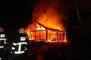 Die Feuerwehr im Einsatz. (Bild: Archiv Neue LZ)