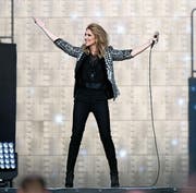 Céline Dion gab sich als Gesangsstar und nahbarer Mensch zugleich. (Bild: Anthony Anex/EPA (15. Juli 2017))