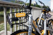 Ein Obike in Zürich. (Bild: Ennio Leanza (Keystone))