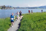 Rund um den Sihlsee laufen 600 Athleten. (Bild: PD)