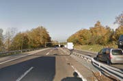 Der stark alkoholisierte Autolenker wurde auf der A2 bei Eich angehalten. (Bild: Google Maps)