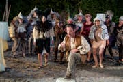 «Stadt der Vögel» von Gisela Widmer wird zurzeit in der Tribschen aufgeführt. (Bild: Nadia Schärli (Luzern, 13. Juni 2017))