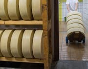 Darf weiterhin Käse genannt werden: Das klassische Produkt aus Milch. (Bild: Boris Bürgisserm 08.07.2016)