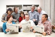 Das Team der «Neuen Schwyzer Zeitung» (von links): Irene Infanger, Helena Gwerder, Sandro Portmann, Blanca Imboden, Harry Ziegler, Charly Keiser, Bert Schnüriger und Erhard Gick. (Bild: Laura Vercellone)