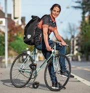 Velokurierin aus Leidenschaft: Renate Bucheli (37). (Bild: Dominik Wunderli (Luzern, 2. November 2017))