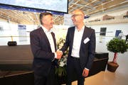 Der alte und der neue IHZ-Präsident: Hans Wicki (links) mit seinem Nachfolger Andreas Ruch. (Bild: PD / Apimedia)