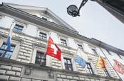 Die Luzerner Regierung will eine flexiblere Schuldenbremse. Auf dem Bild: der Rittersche Palast, das Regierungsgebäude des Kantons Luzern. (Bild: Laura Vercellone (Luzern, 15. März 2010))