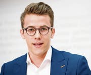 Andri Silberschmidt, Präsident der Jungfreisinnigen, spricht von einer «Schicksalsabstimmung». (Bild: Anthony Anex/Keystone (Bern, 6. April 2017))