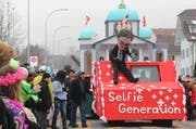 Impression des Krienser Umzugs. (Bild: Ramona Geiger / luzernerzeitung.ch)