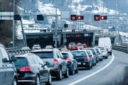 Der Tunneleingang Spier zwischen Hergiswil und Horw. (Bild: Roger Gruetter / Neue LZ)