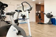 Der neue Fitnessraum in der Physiotherapie. (Bild: PD)