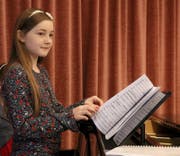 Wunderkind Alma Deutscher tritt beim Lucerne Festival im Sommer auf. (Bild: AP Photo (17. November 2016, Wien))