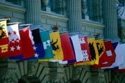 Wieviel Finanzausgleich unter den Kantonen ist richtig? Nidwalden will seiner Ansicht mehr Nachdruck verschaffen. (Bild: Keystone / Urs Flüeler)