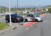 Bei der Einmündung der beiden Strassen kam es zur Kollision mit einem Auto, das auf der Götzentalstrasse bergwärts fuhr. (Bild: Polizei Luzern)