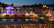Das zeichnet das Blue Balls mindestens so aus wie die Stars im KKL: die wunderschöne Atmosphäre rund um das Luzerner Seebecken. (Bild Dominik Wunderli)