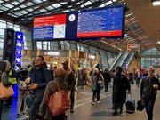 Im Bahnhof Luzern kommt es am Dienstagmorgen zu Einschränkungen im Bahnverkehr. (Bild: Leserbild: Martina Medic (Luzern, 7. November 2017))