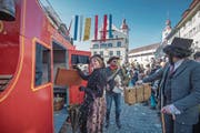 Mottogetreu inszenierte «Boygroup & Co.» einen Überfall auf eine Postkutsche. (Bild: Pius Amrein (Sursee 13. Februar 2018))