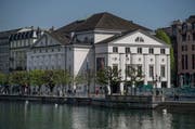 Blick auf das Gebäude des Luzerner Theaters. (Bild: Pius Amrein / Neue LZ)