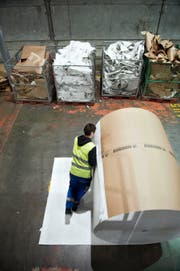 Firmen wie die CPH Chemie + Papier Holding AG in Perlen leiden unter dem starken Franken. (Bild Corinne Glanzmann)