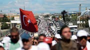 Anhänger der Oppositionspartei CHP auf ihrem «Gerechtigkeitsmarsch» nach Istanbul. (Bild: Sedat Suna/EPA (Kocaeli, 6. Juli 2017))