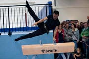 Olympiasieger Donghua Li zeigt sein Können. (Bild: PD / Thomas Huwyler)