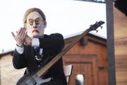 ... als auch Dani Ziegler waren auf dem Theaterplatz. (Bild: Jakob Ineichen (Luzern, 23. Februar 2017))