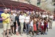 Oldie-Besuch in der Kids-Boxschule Rafael Trejo in Havanna. (Bild: Thomas Bornhauser)