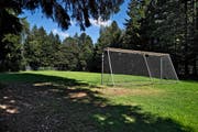 Der Fussballplatz auf dem Gottschalkenberg, der höchstgelegene im Kanton Zug. (Bild Stefan Kaiser)