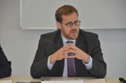 Der Schwyzer Finanzdirektor Kaspar Michel hält nichts von einer Steuerbefreiung von Personen mit wenig Einkommen. (Bild: Jürg Auf der Maur (Schwyz, 24. September 2016))