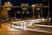Verkehr auf dem Seetalplatz in Emmenbrücke. (Bild Roger Grütter/Neue LZ)