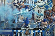 Sowohl gegen Chaoten des FC St. Gallen als auch gegen eine Person aus dem Umfeld des FC Luzern laufen Verfahren (Themenbild). (Archivbild Neue LZ)