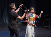 Jeff (Florian Fischer) und Carrie Ann (Zora Schelbert) überzeugen im Stück «Still Life». (Bild: Corinne Glanzmann (Luzern, 5. Januar 2018))