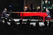 Jazz-Überflüge im KKL mit dem Luzerner Ricardo Regidor (links) und dem Amerikaner Vince Benedetti. (Bild: Patrick Hürlimann)