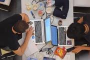 Zuerich, 16.9.2016, HackZurich - rund 500 Hacker kreieren in Teams in einem 40-stuendigen non-stop Hacking Marathon Applikationen (Apps) fuer Web, Mobile oder Computer. Der Wettbewerb findet als teil des Digital Festival statt. (Melanie Duchene/EQ Images) (KEYSTONE/EQ IMAGES/Melanie Duchene) (Bild: MELANIE DUCHENE (EQ IMAGES))