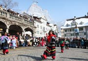 Insgesamt waren 88 Kinder auf dem Hauptplatz in Schwyz am Preisnüsseln dabei. (Bild Laura Vercellone/Neue SZ)