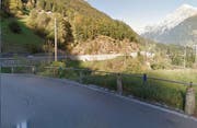 Die Gotthardstrasse bei Intschi muss saniert werden. (Bild: Google maps)